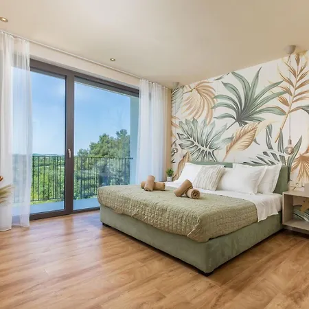 Lumi Villa *