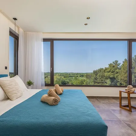 Lumi - With Private Pool, Sauna, Outdoor Jacuzzi, Fitness Room, Table Tennis Dračevac