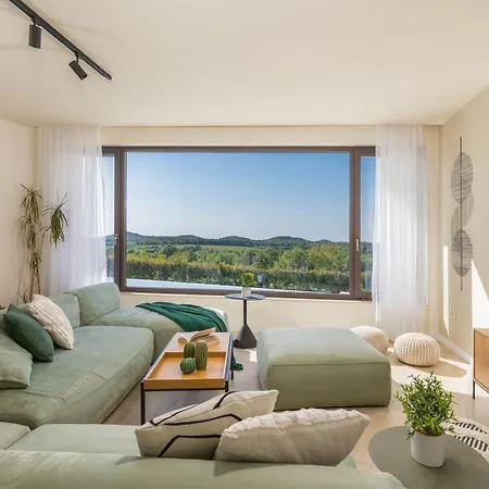 וילה Lumi - With Private Pool, Sauna, Outdoor Jacuzzi, Fitness Room, Table Tennis Dračevac