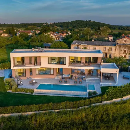 Lumi - With Private Pool, Sauna, Outdoor Jacuzzi, Fitness Room, Table Tennis * Dračevac